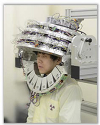 头盔型PET装置问世  有望应用于失智症的早期诊断