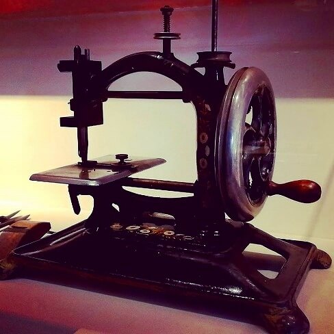 见证了100多年历史的缝纫机