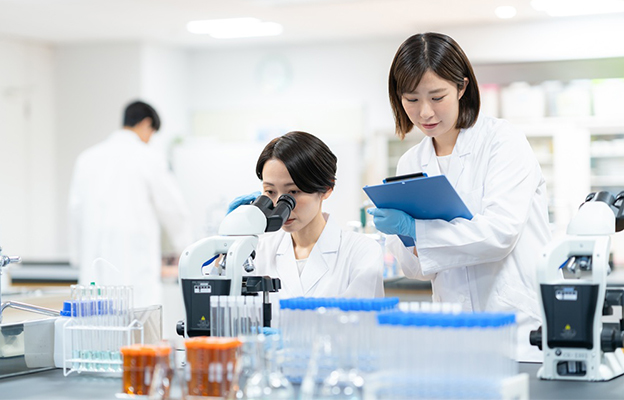 文科省将支援大学留住女性研究人才 最长5年提供补助