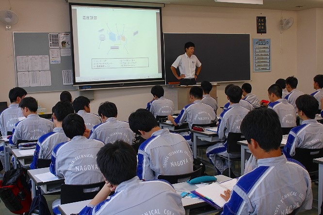 去丰田!成为汽车工程师——记TOYOTA名古屋汽车大学校的中国留学生