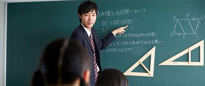 日本中小学教师好幸苦！日平均工作时间11小时17分