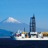 JAMSTEC地球深部探测船“地球号”：将执行日本海沟中央地质取样等三项科考任务