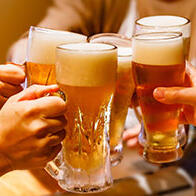 日本东北大学揭示饮酒量与老年听力损失关系：男性“大量饮酒”风险高，女性“少量饮酒”反而好