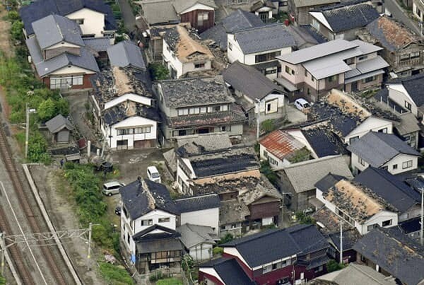 右： 6.18新潟地震(YMT005观测点)