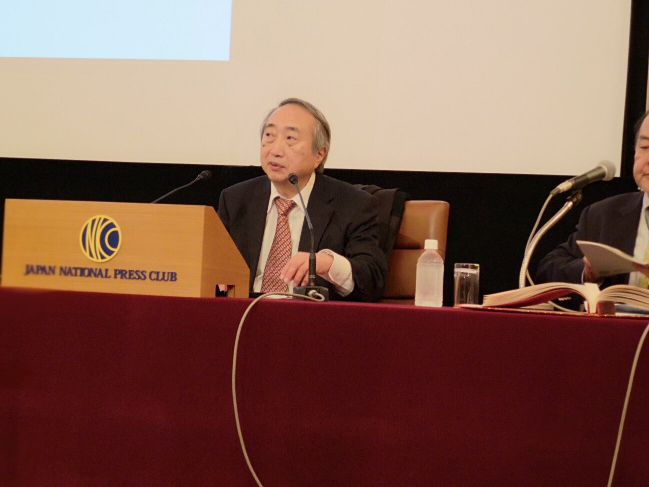 应从2009年新型流感措施中获取教训，冈部信彦谈新冠病毒对策