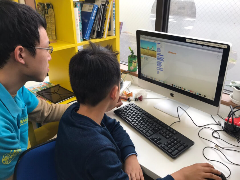 他们,在陪伴非智障自闭症孩子的路途上