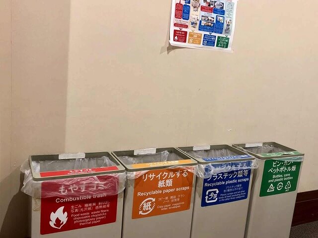 大学老师当垃圾清洁员，感受日本垃圾清洁工作的光与影