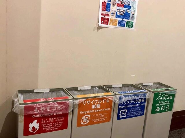 大学老师当垃圾清洁员,感受日本垃圾清洁工作的光与影