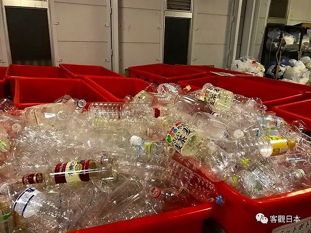大学老师当垃圾清洁员,感受日本垃圾清洁工作的光与影